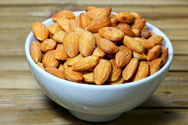 Benefits of soaked Almonds